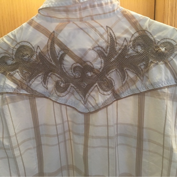 GUESS Short Sleeve Summer Shirt. Medium - Picture 5 of 16
